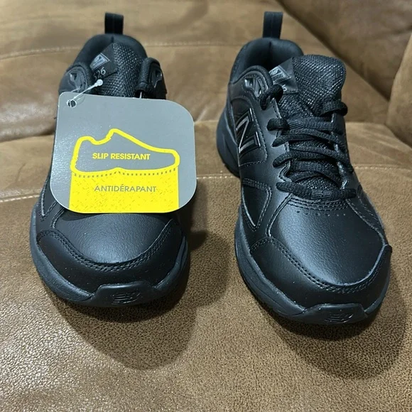 New Balance Women’s Black sneakers size 7. New with tags. - Picture 2 of 5